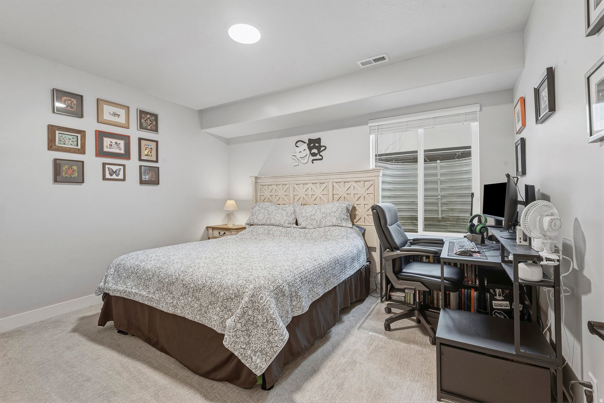 HIDDEN OAKS - Residential