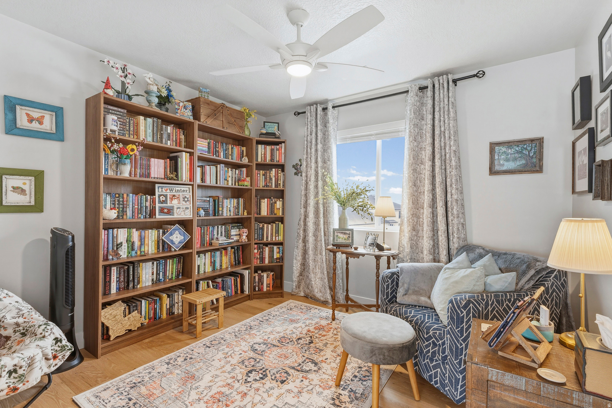 HIDDEN OAKS - Residential