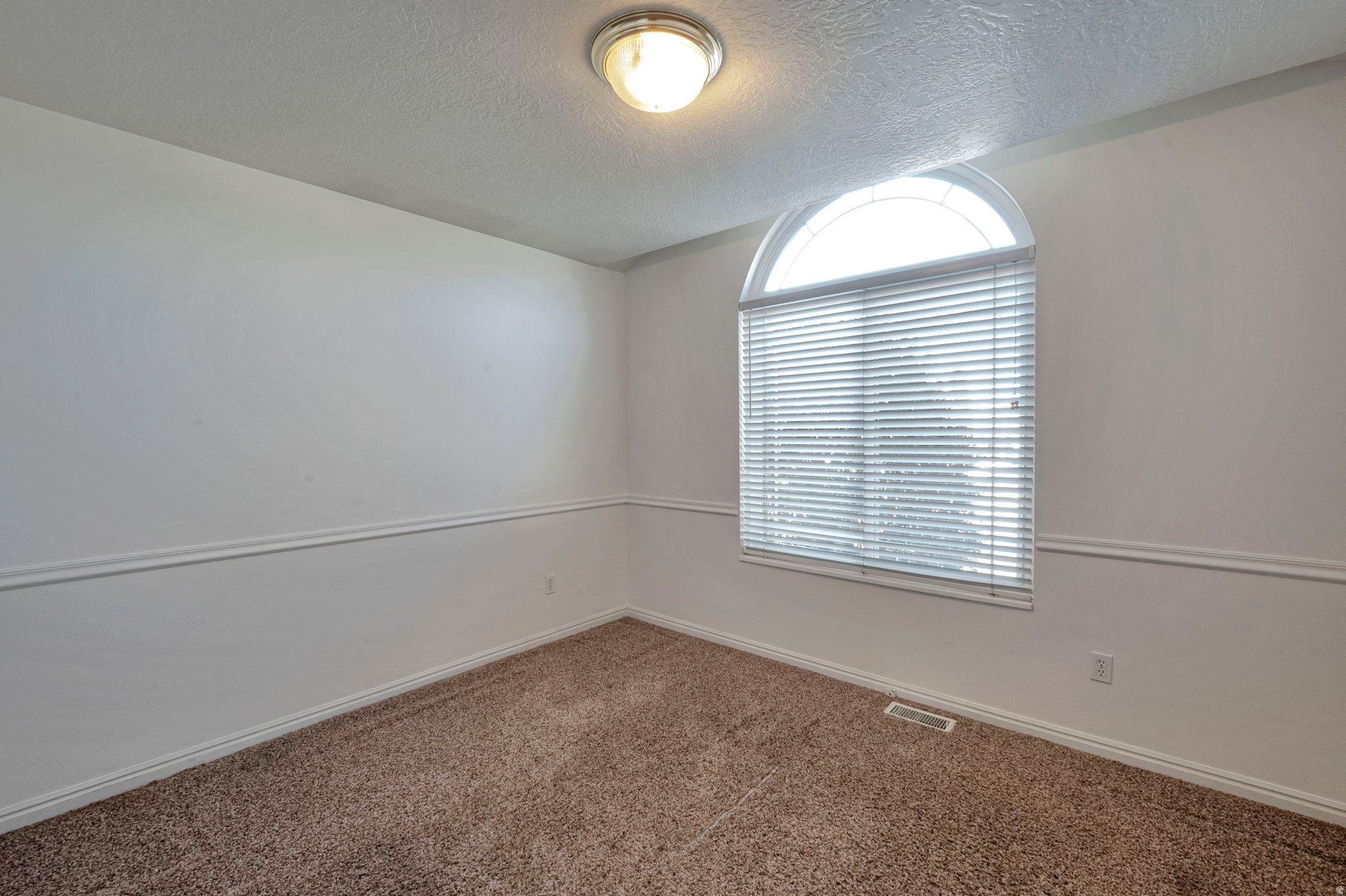 MOUNTAIN VIEW - Residential