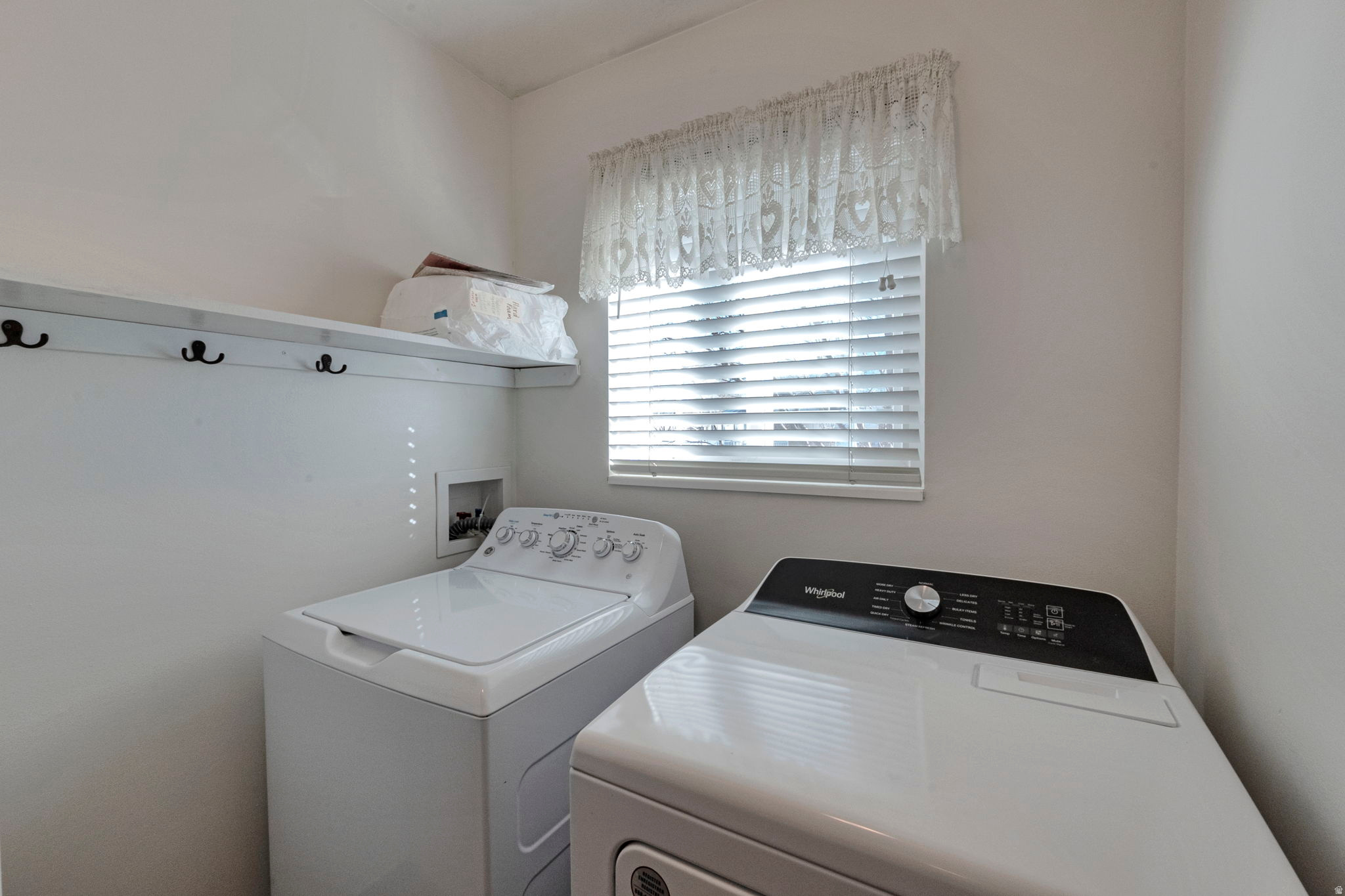 MOUNTAIN VIEW - Residential