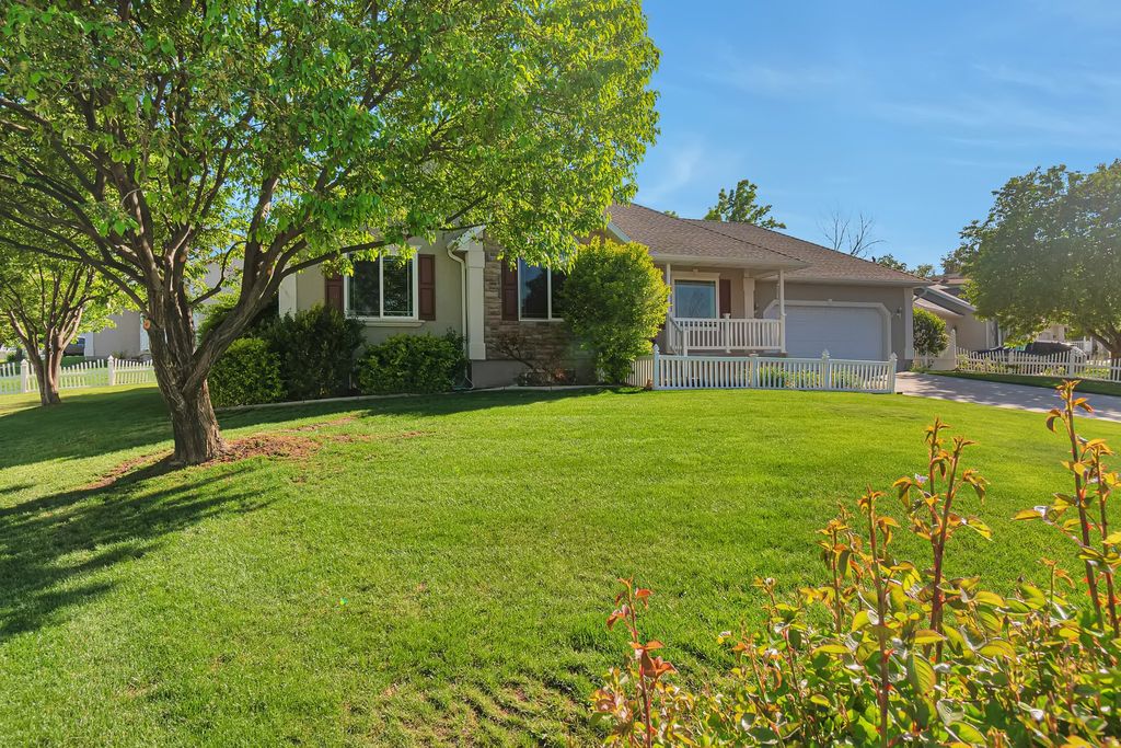 Photo of 1186 E 470 S, Payson, UT 84651 (MLS # 2128722)