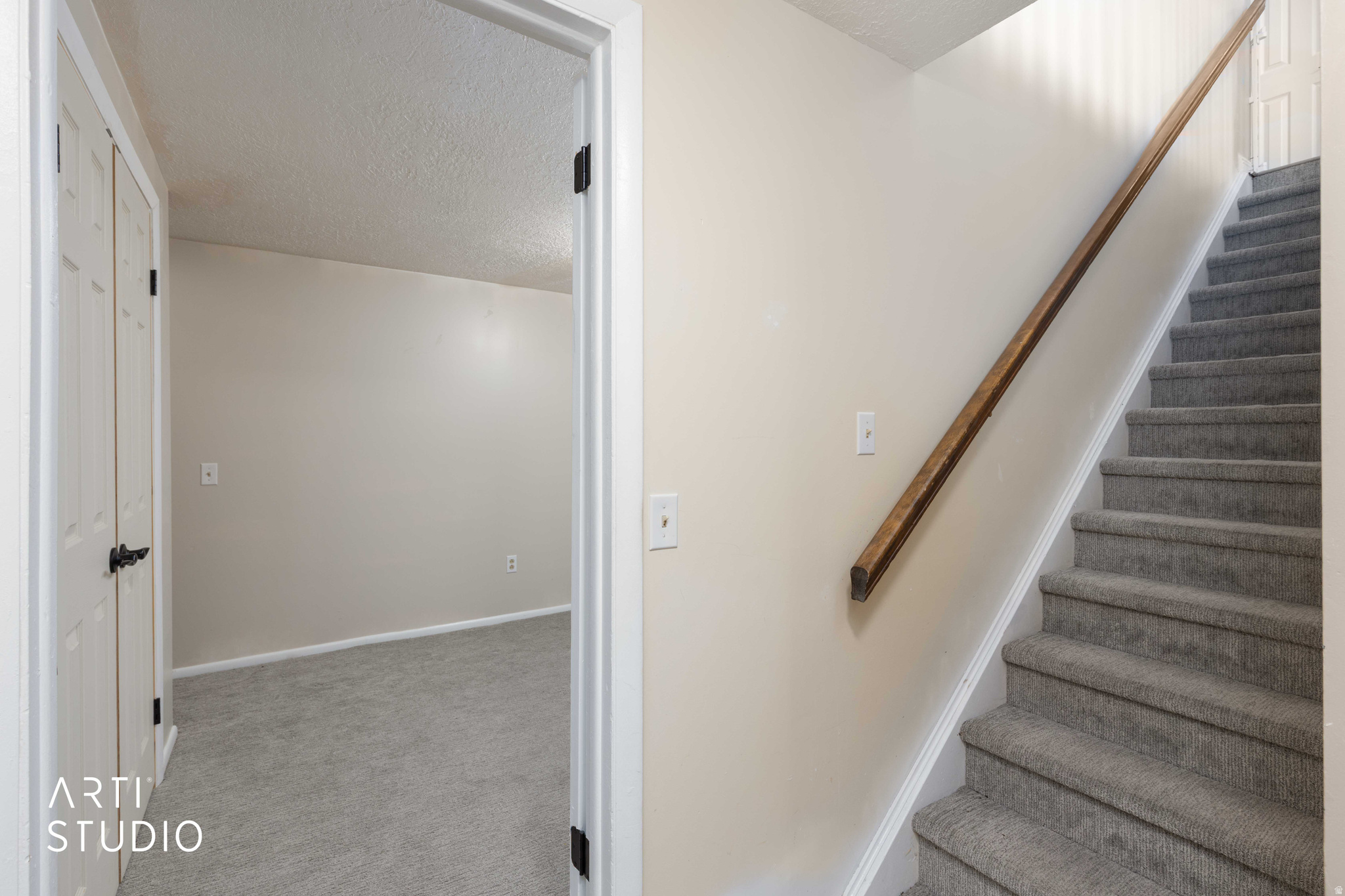 EASTGROVE CONDOMINIUM - Residential