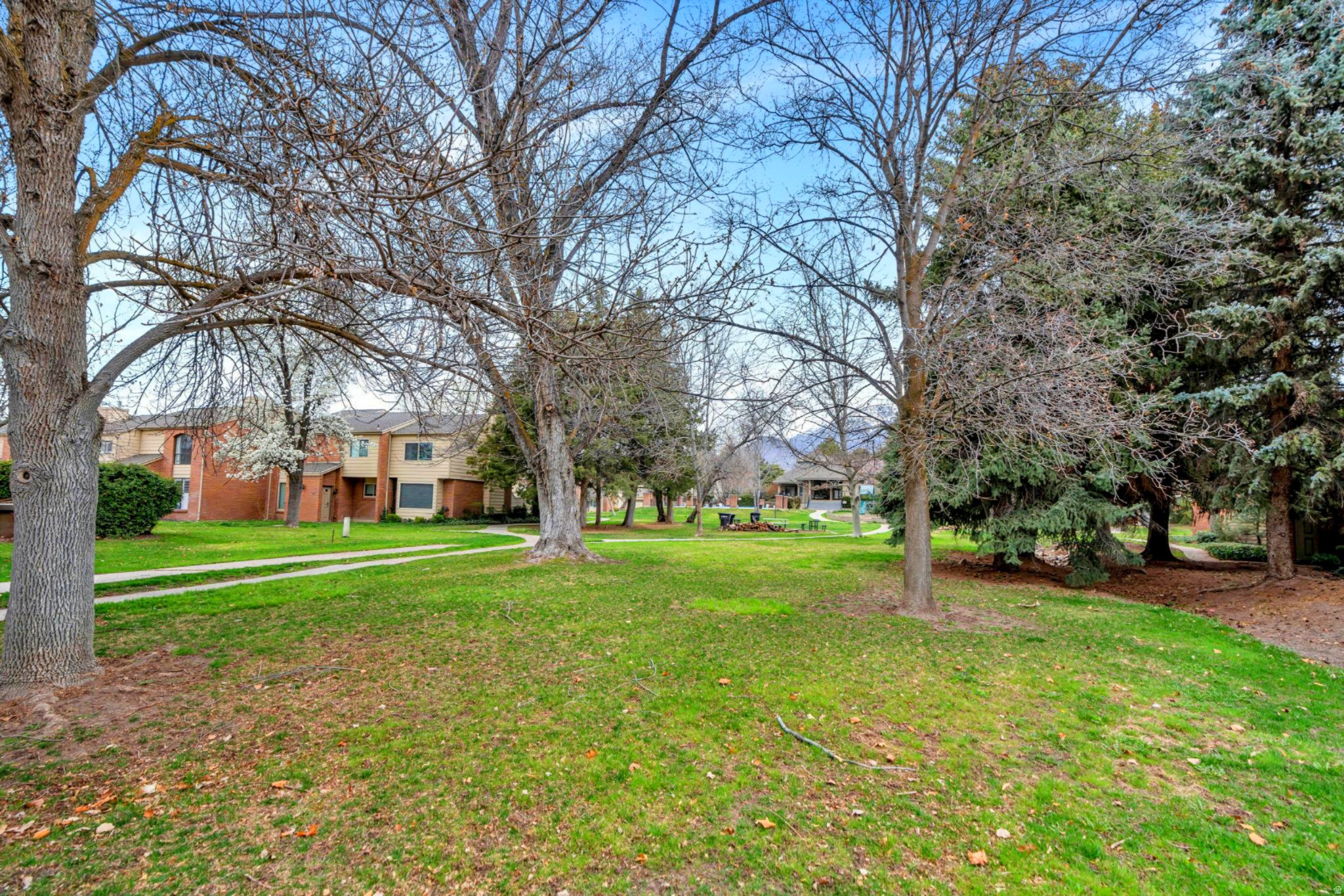 SHADOWBROOK CONDO - Residential