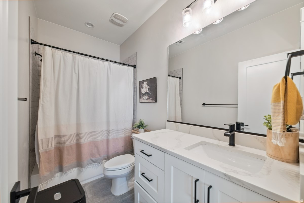 CRIMSON FIELDS PH 5 - Residential