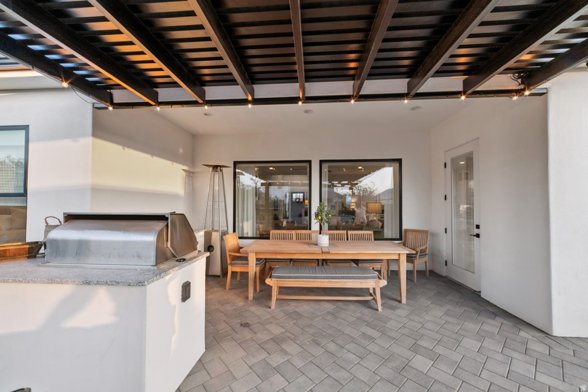 CRIMSON FIELDS PH 5 - Residential