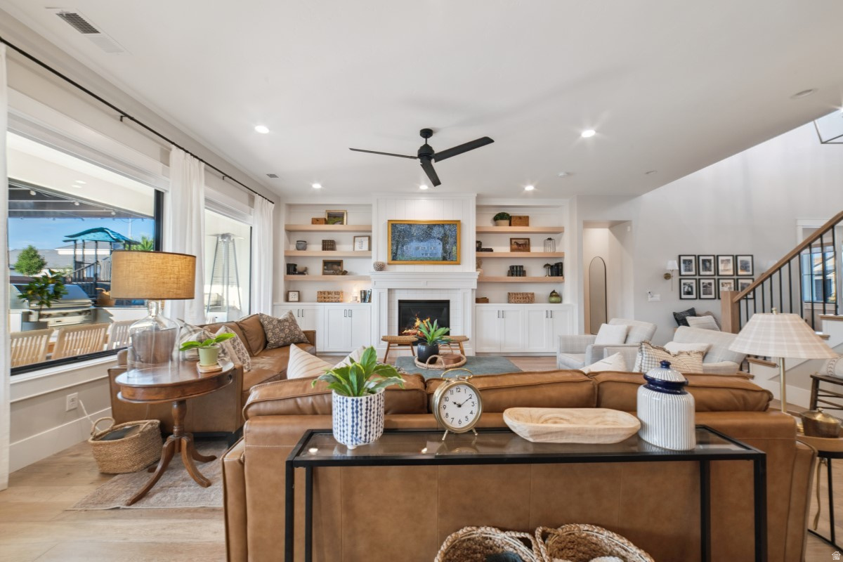 CRIMSON FIELDS PH 5 - Residential