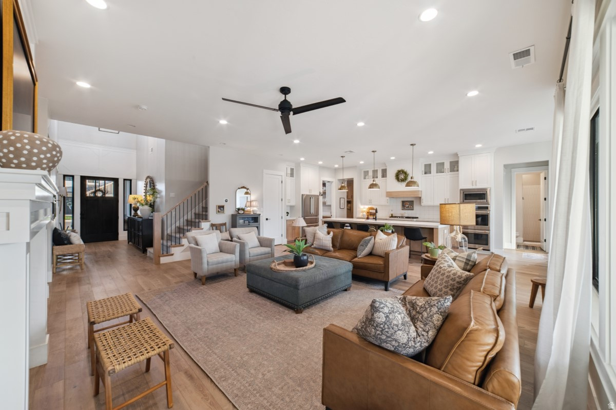 CRIMSON FIELDS PH 5 - Residential