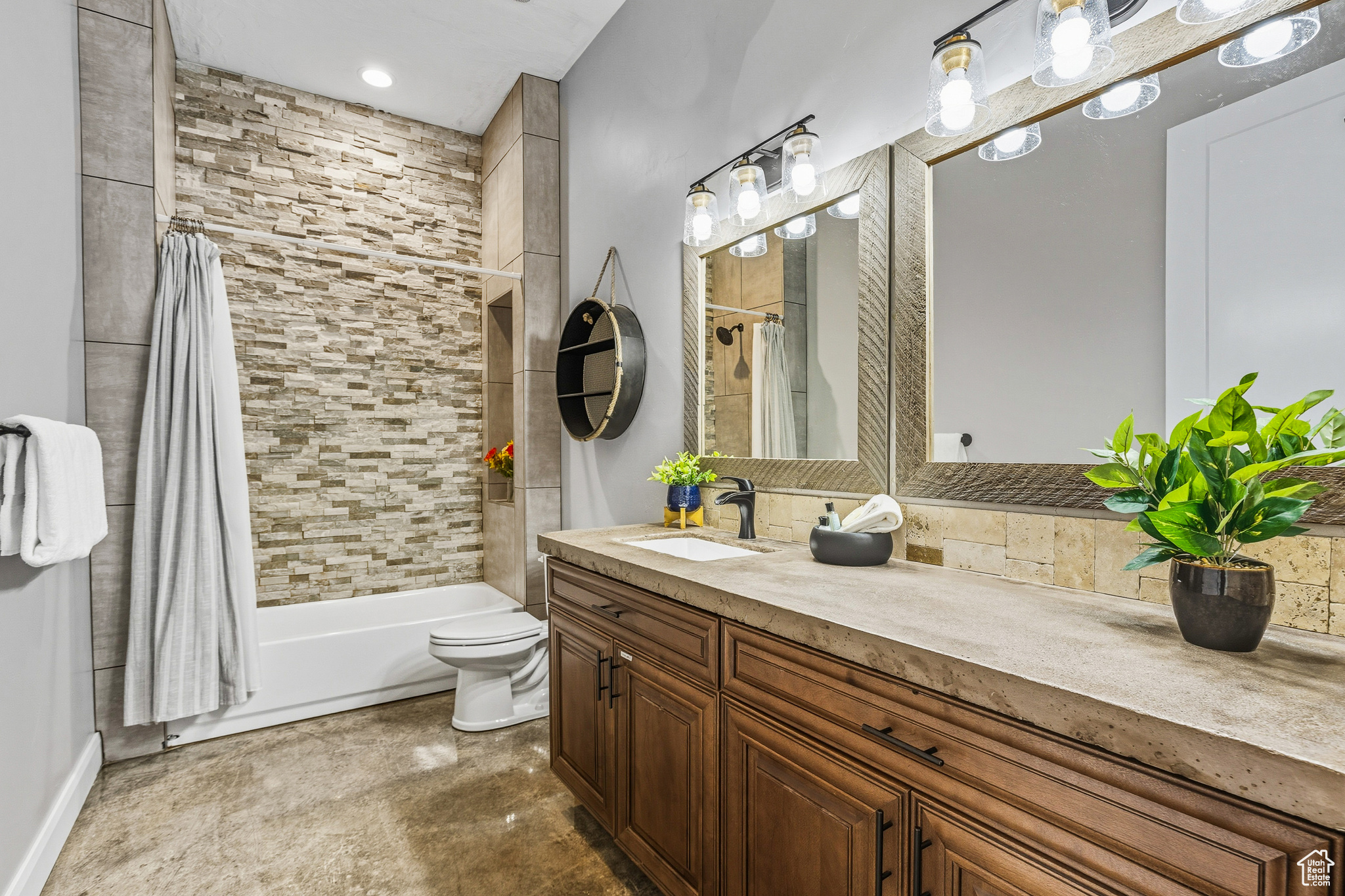 RETREAT AT SAND HOLLOW RESORT PH 2 - Residential