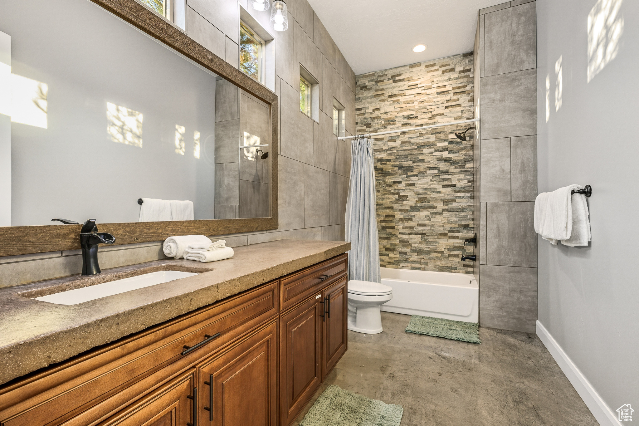 RETREAT AT SAND HOLLOW RESORT PH 2 - Residential