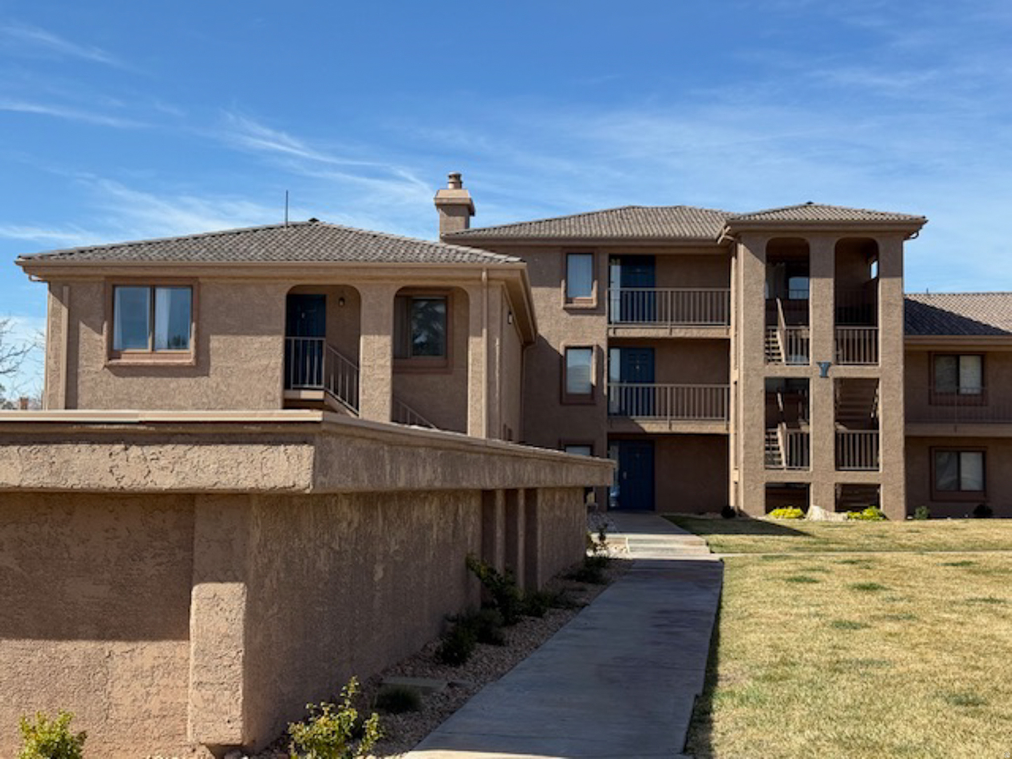 SPORTS VILLAGE - Residential