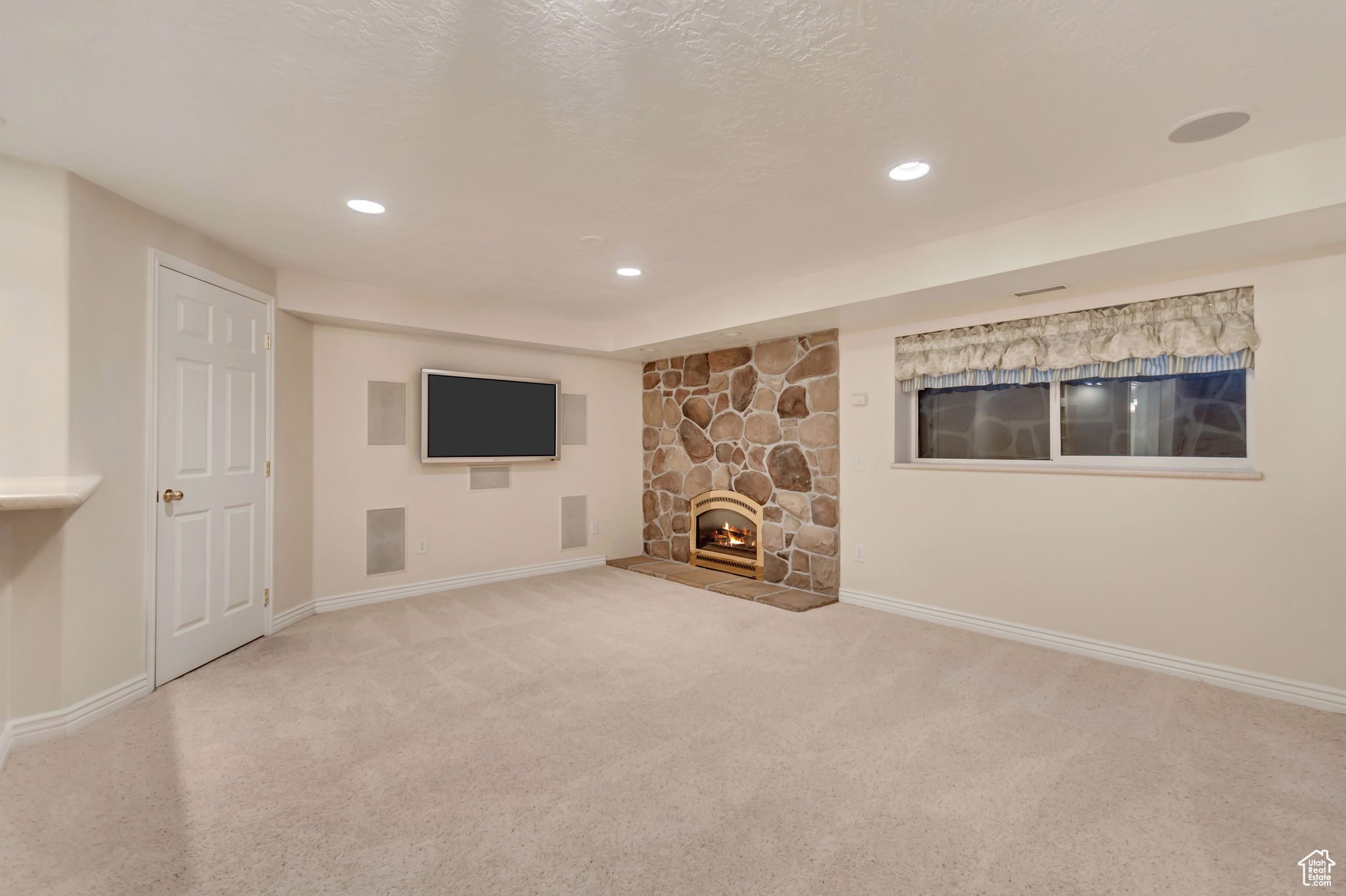 8901 S Cheshire Dr, Sandy, Utah image 39