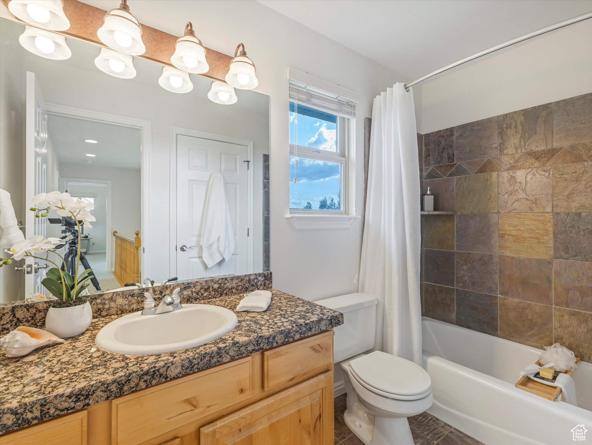 SUNCREST - Residential