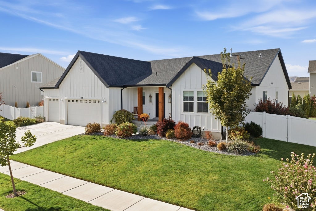 Photo of 763 S CROOKED POST WAY, Saratoga Springs, UT 84045 (MLS # 2187599)