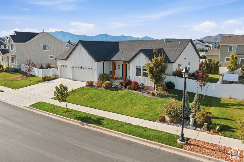 Photo of 763 S CROOKED POST WAY, Saratoga Springs, UT 84045 (MLS # 2187599)