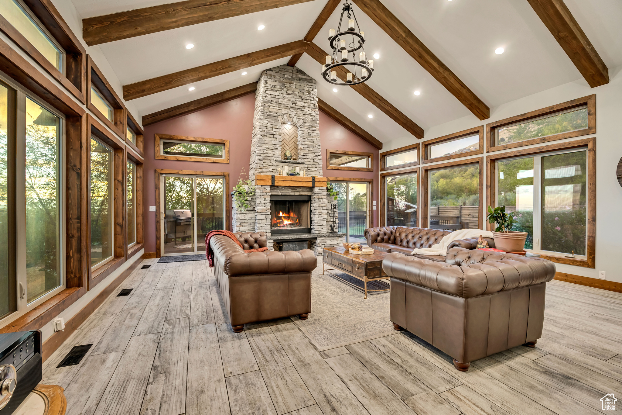 SHERIDAN HILLS - Residential