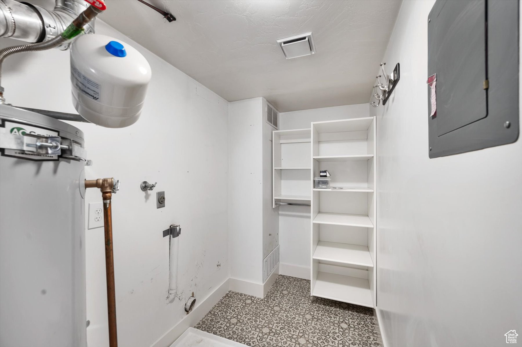 MILLCREEK COURT - Residential