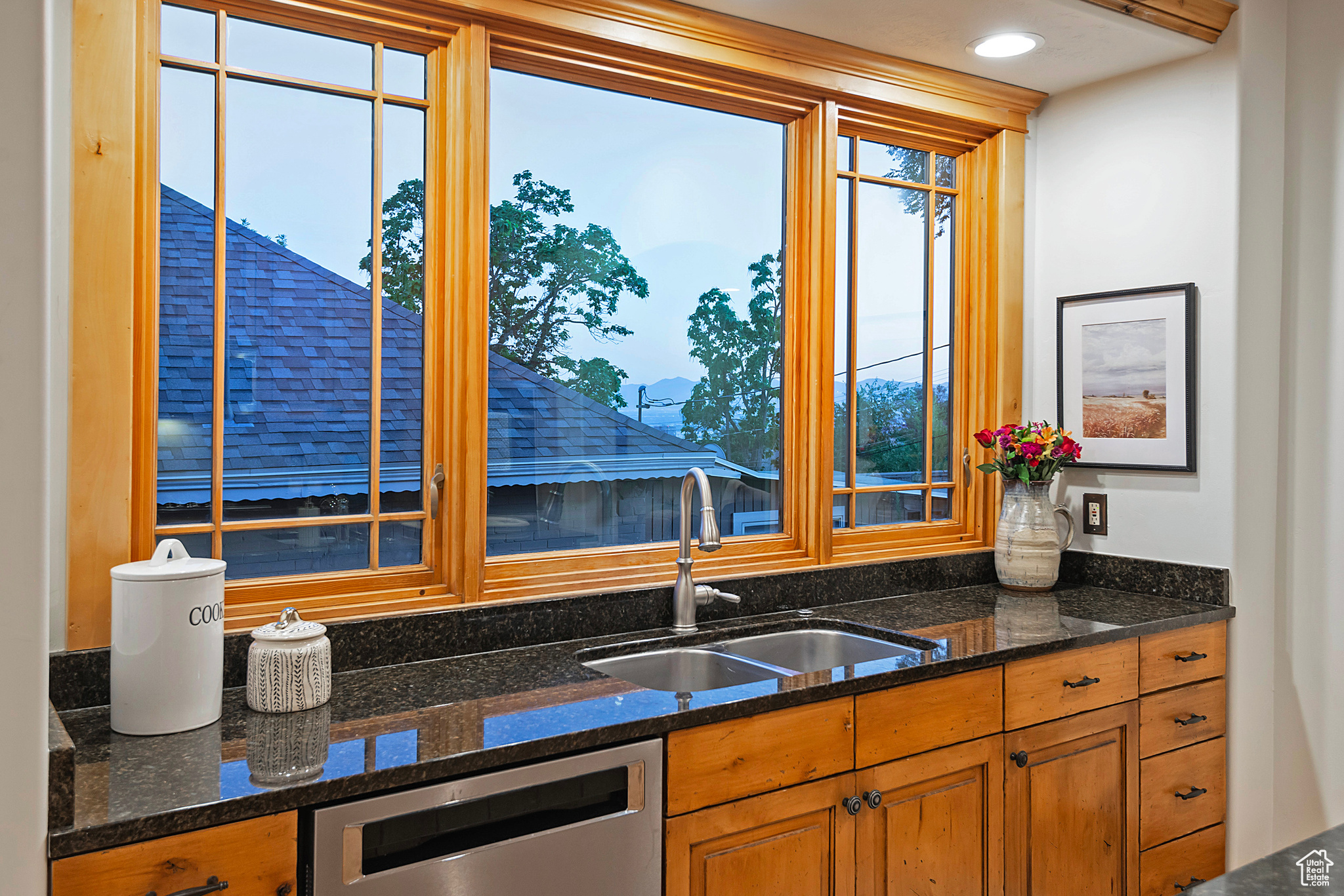 Salt Lake City, Utah 84103, United States, 3 Bedrooms Bedrooms, ,3 BathroomsBathrooms,Residential,Active,169384