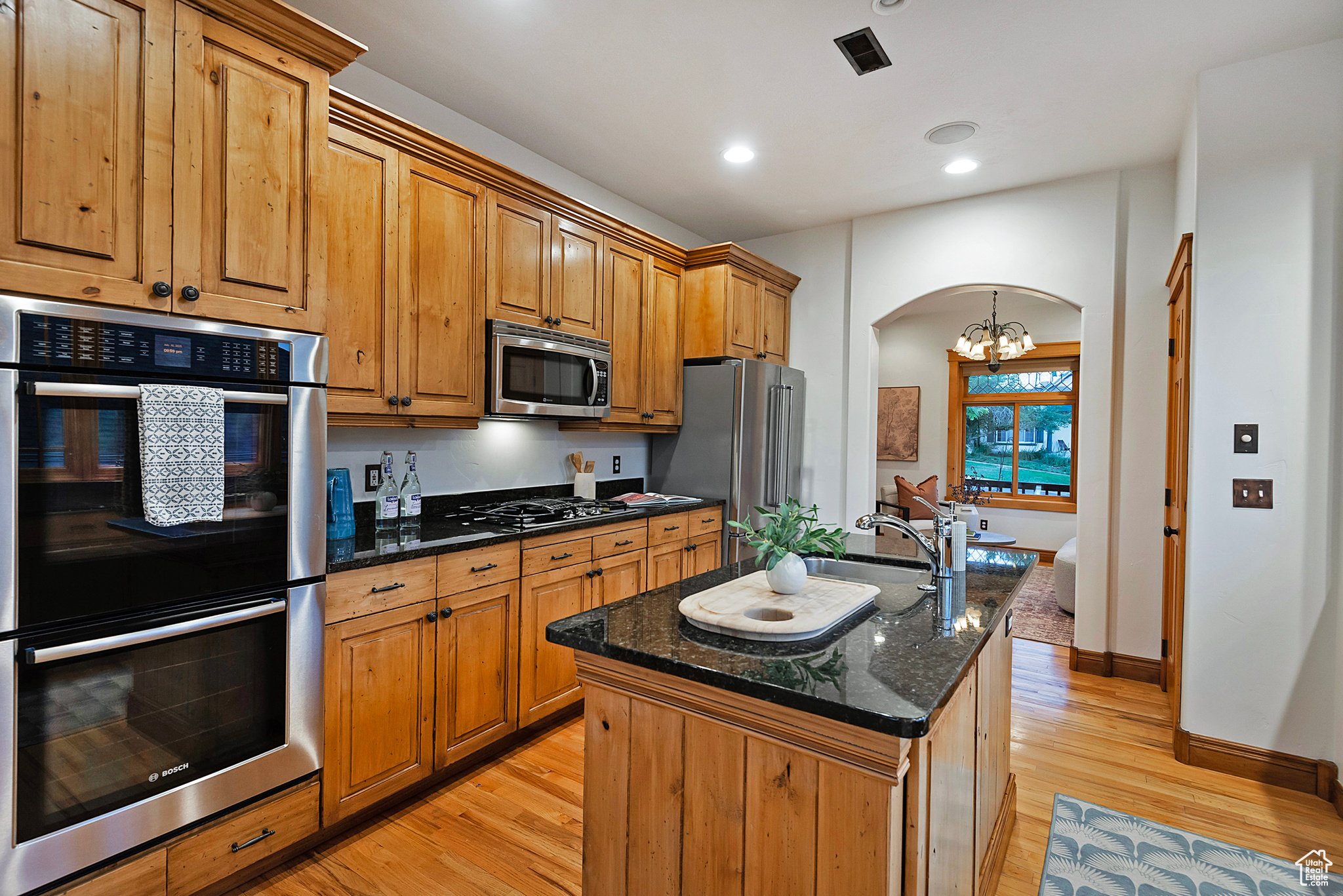 Salt Lake City, Utah 84103, United States, 3 Bedrooms Bedrooms, ,3 BathroomsBathrooms,Residential,Active,169384