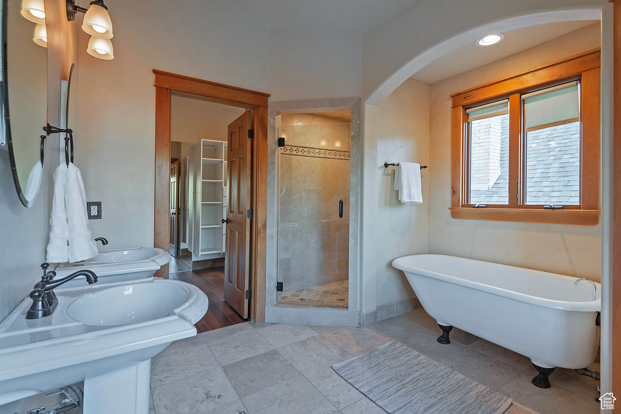 Salt Lake City, Utah 84103, United States, 3 Bedrooms Bedrooms, ,3 BathroomsBathrooms,Residential,Active,169384