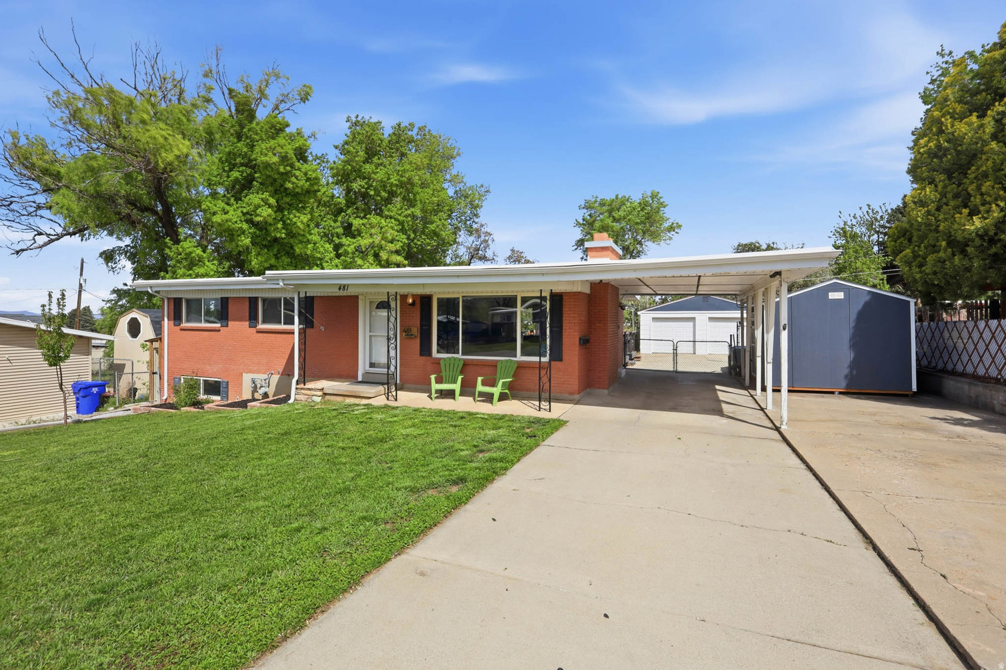 MAPLE GLEN - Residential