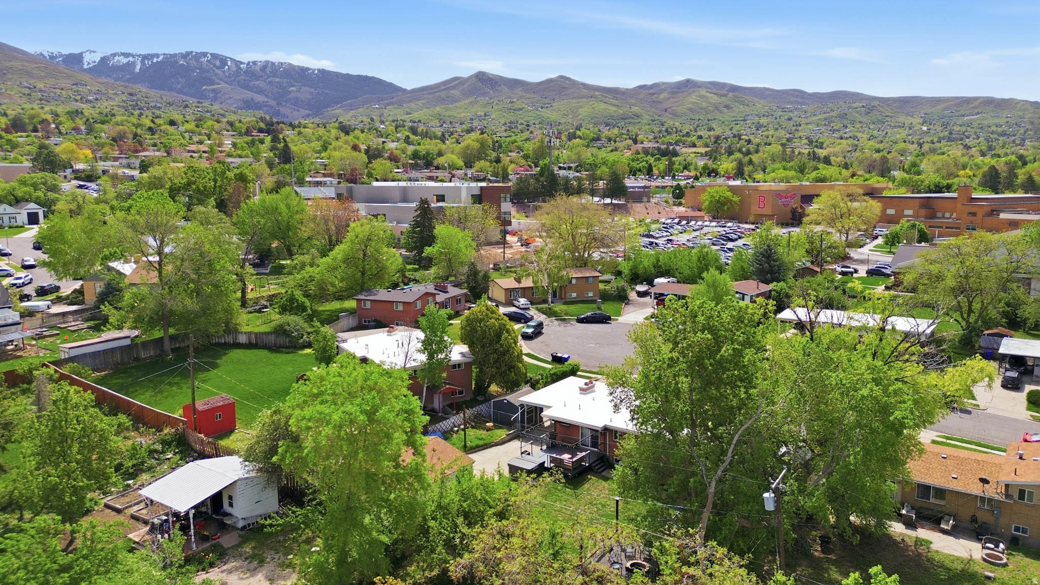 MAPLE GLEN - Residential