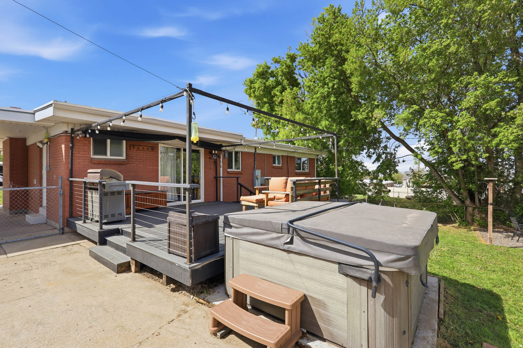 MAPLE GLEN - Residential