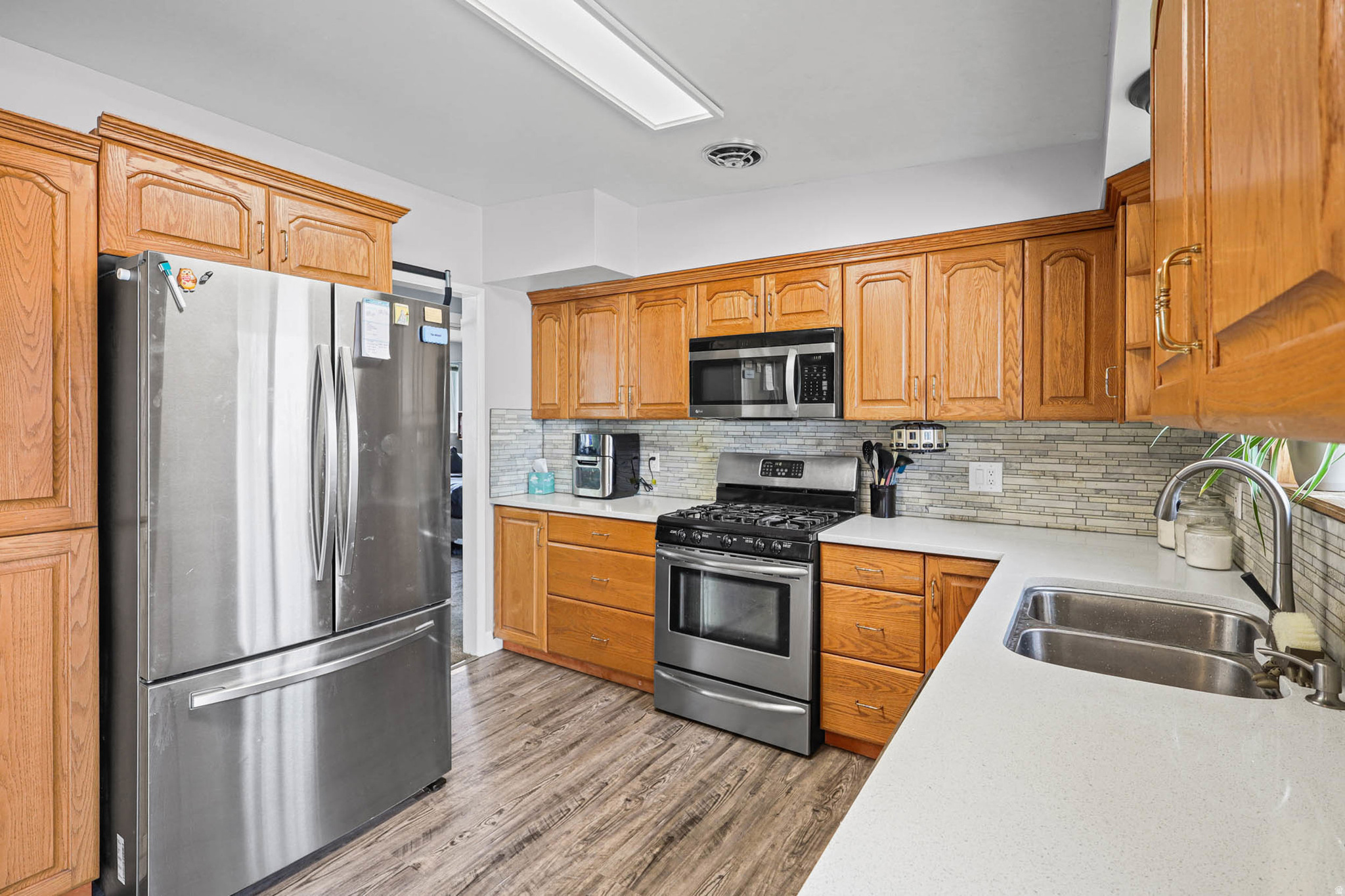 MAPLE GLEN - Residential