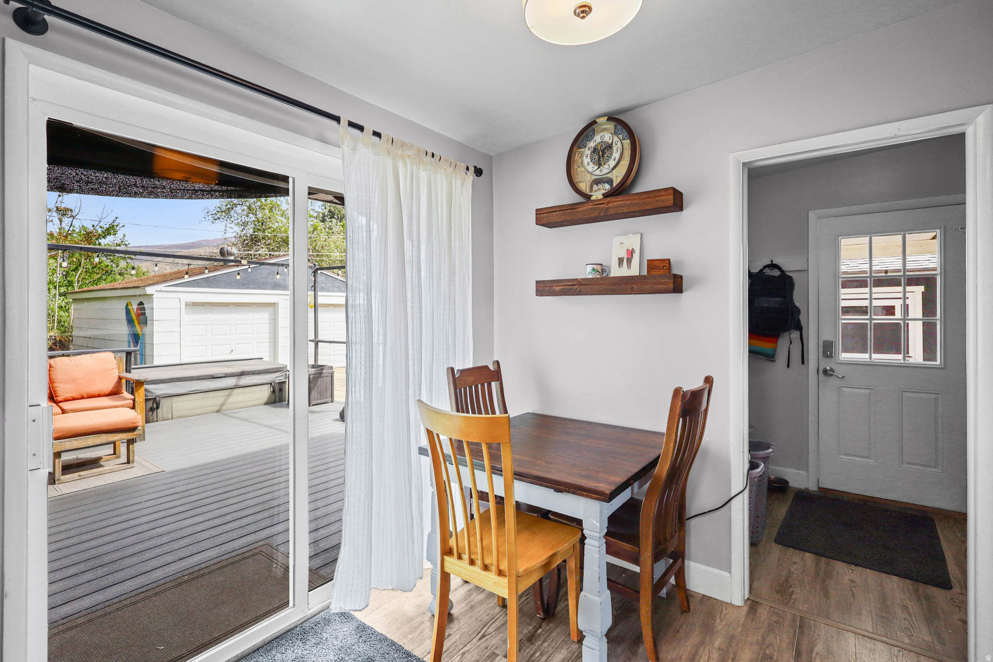 MAPLE GLEN - Residential