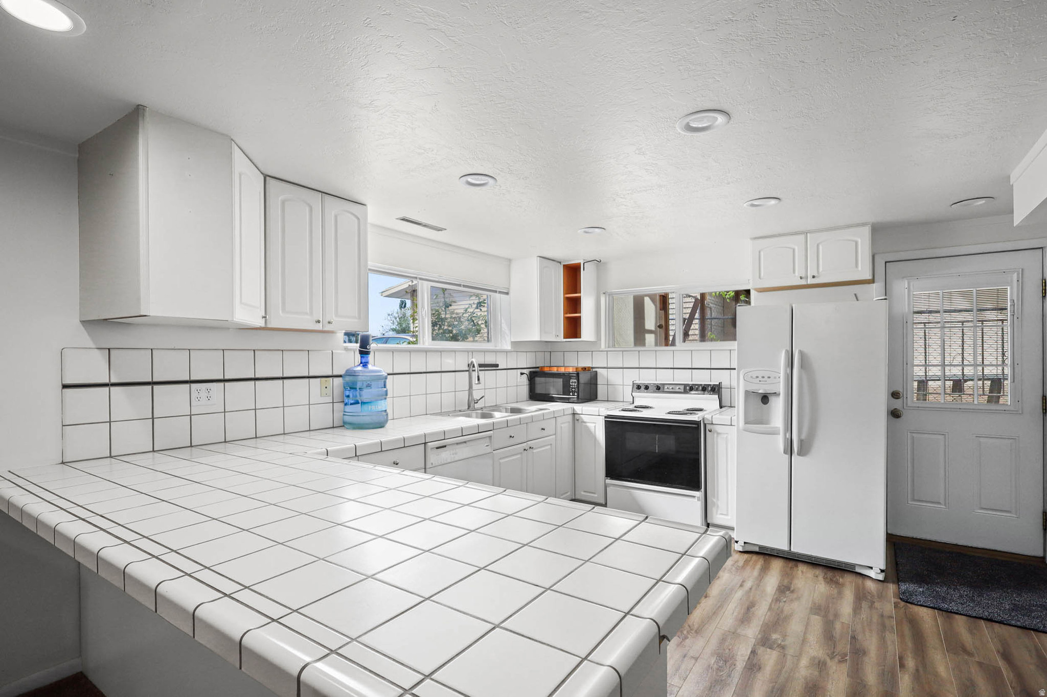 MAPLE GLEN - Residential