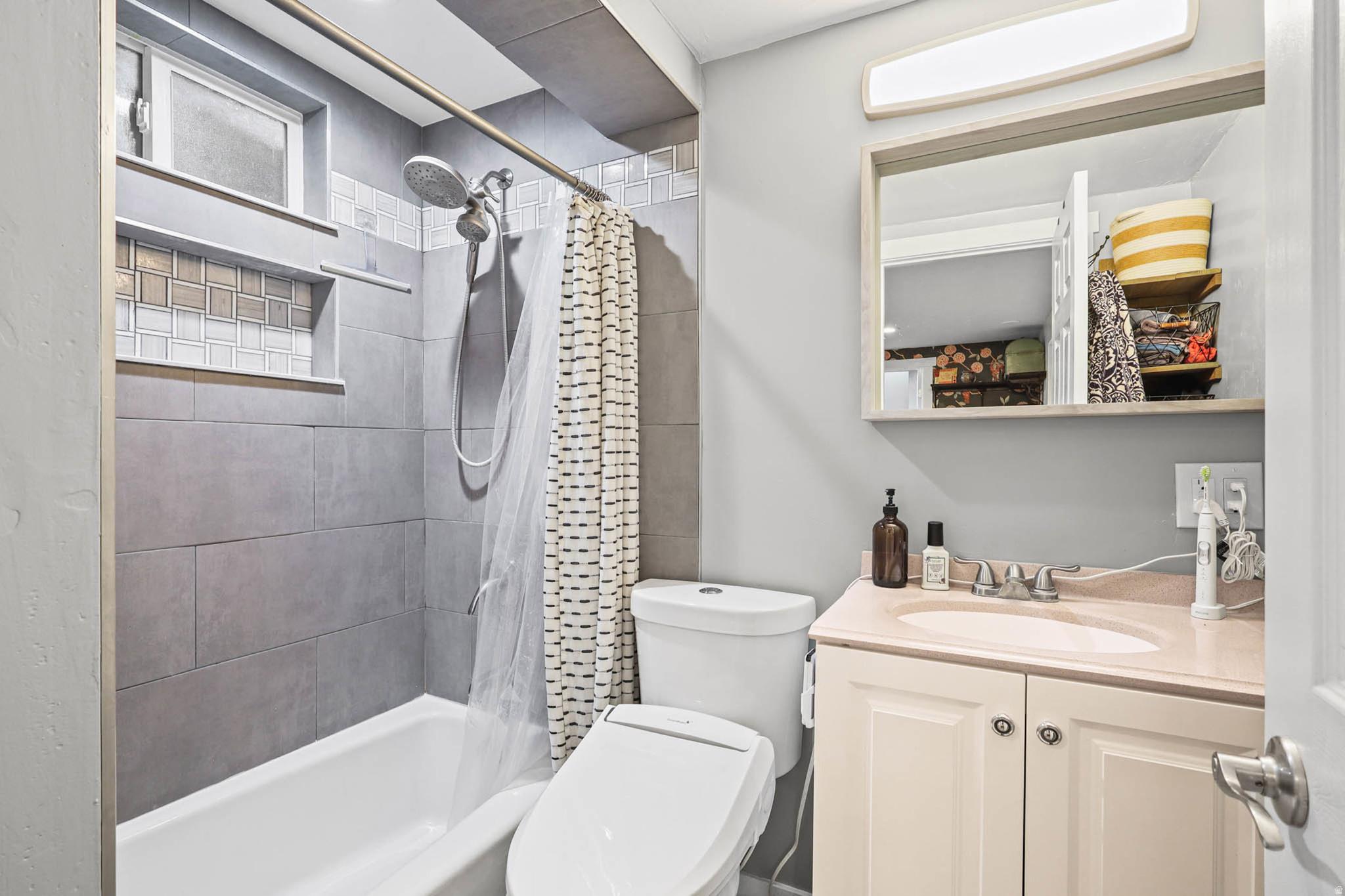 MAPLE GLEN - Residential