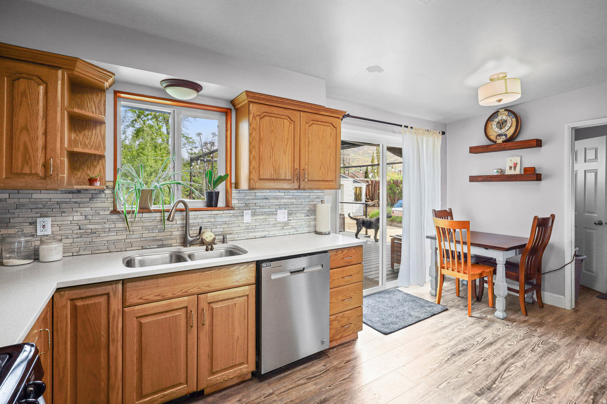 MAPLE GLEN - Residential