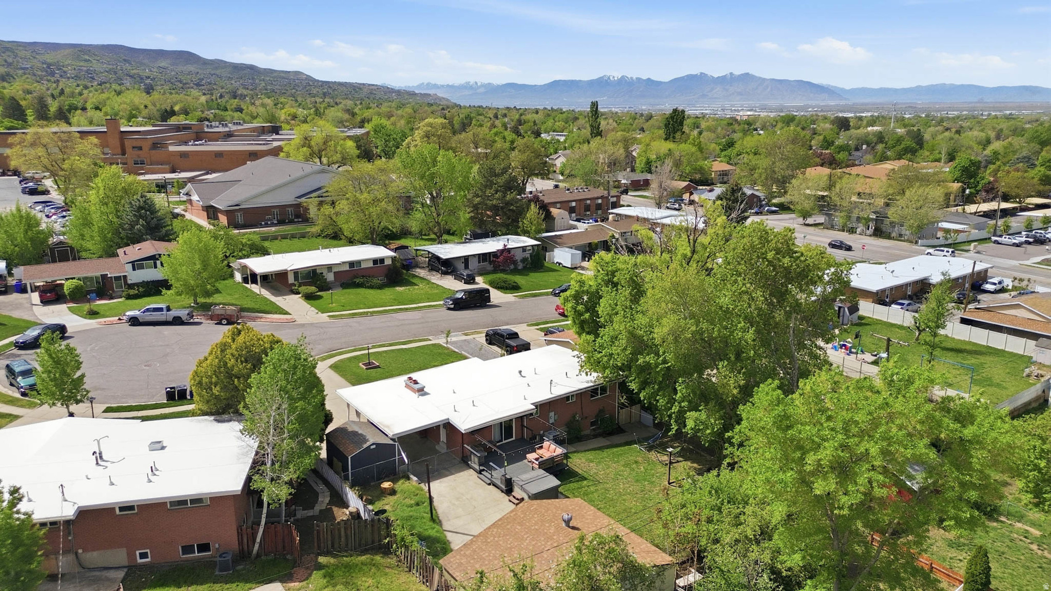 MAPLE GLEN - Residential