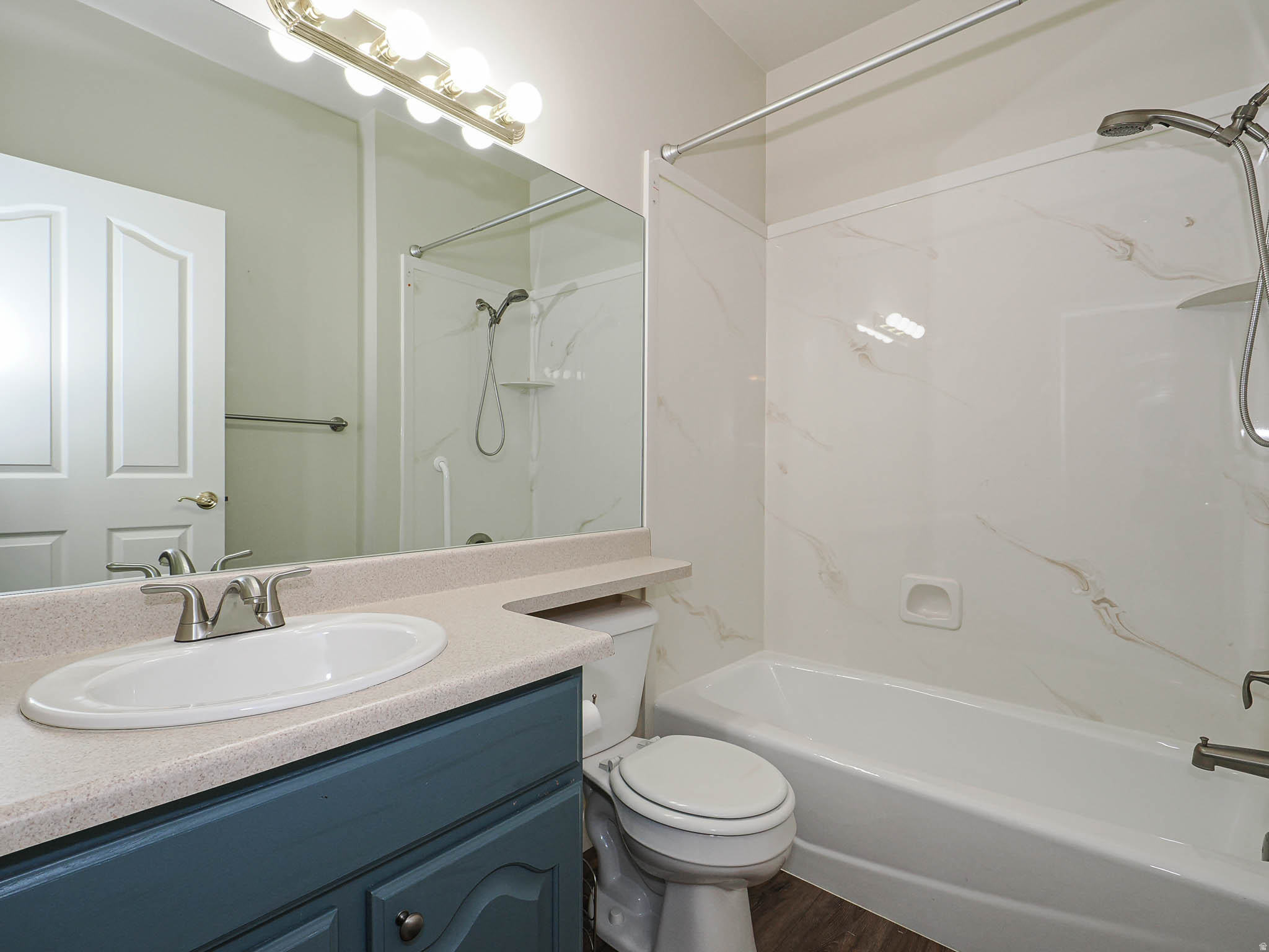 REUNION VILLAGE - Residential