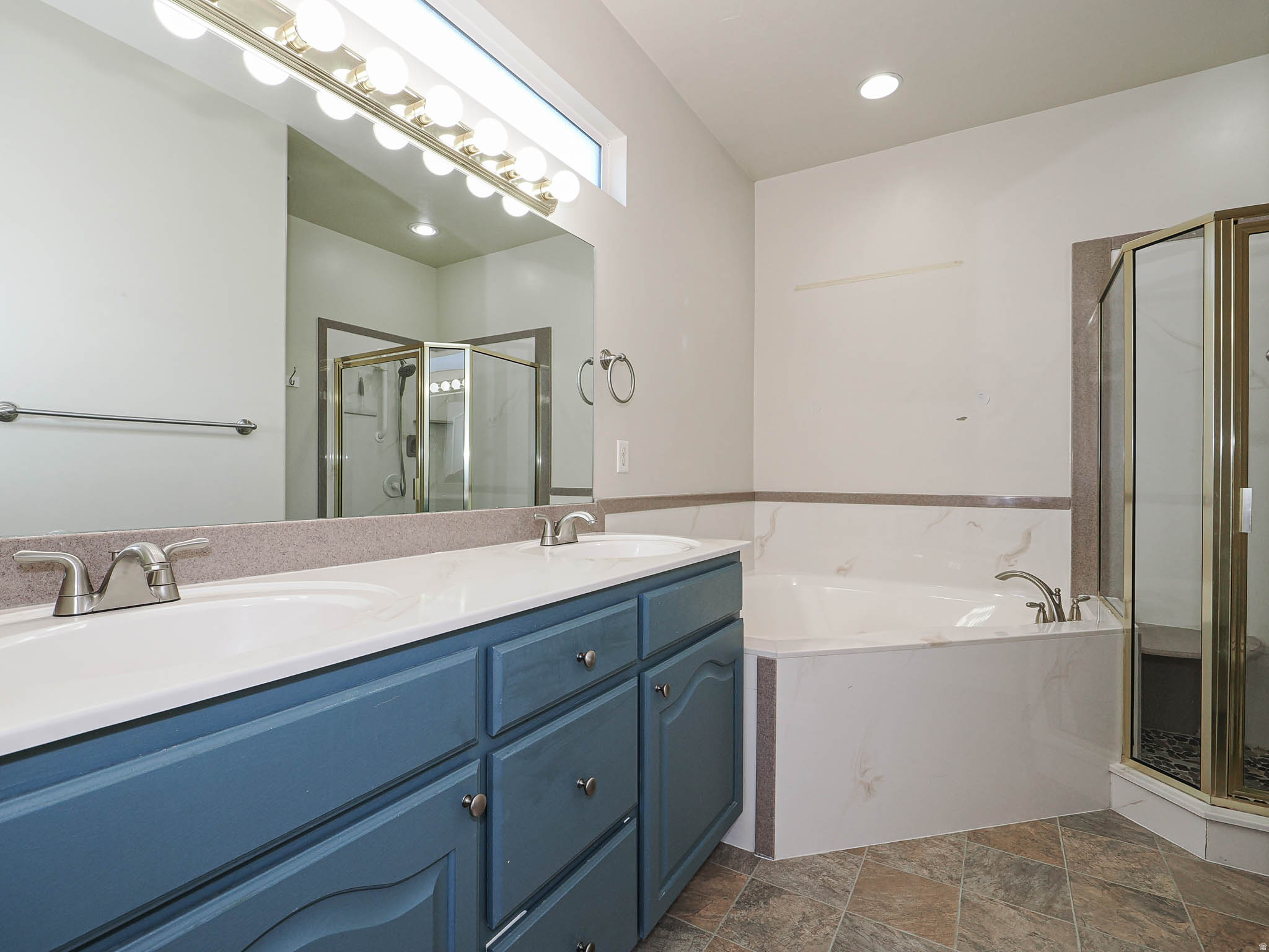 REUNION VILLAGE - Residential