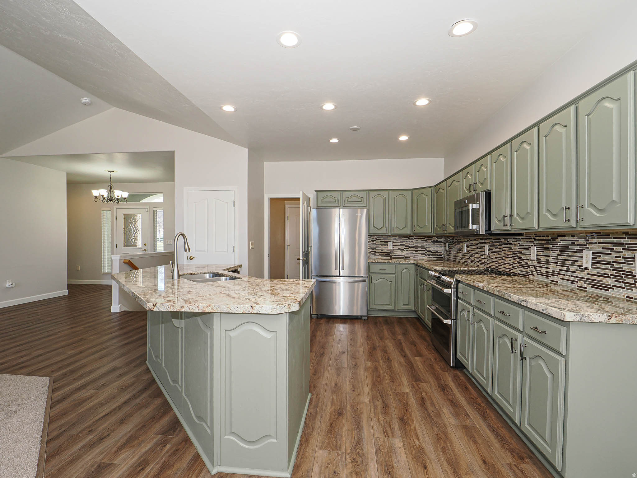 REUNION VILLAGE - Residential