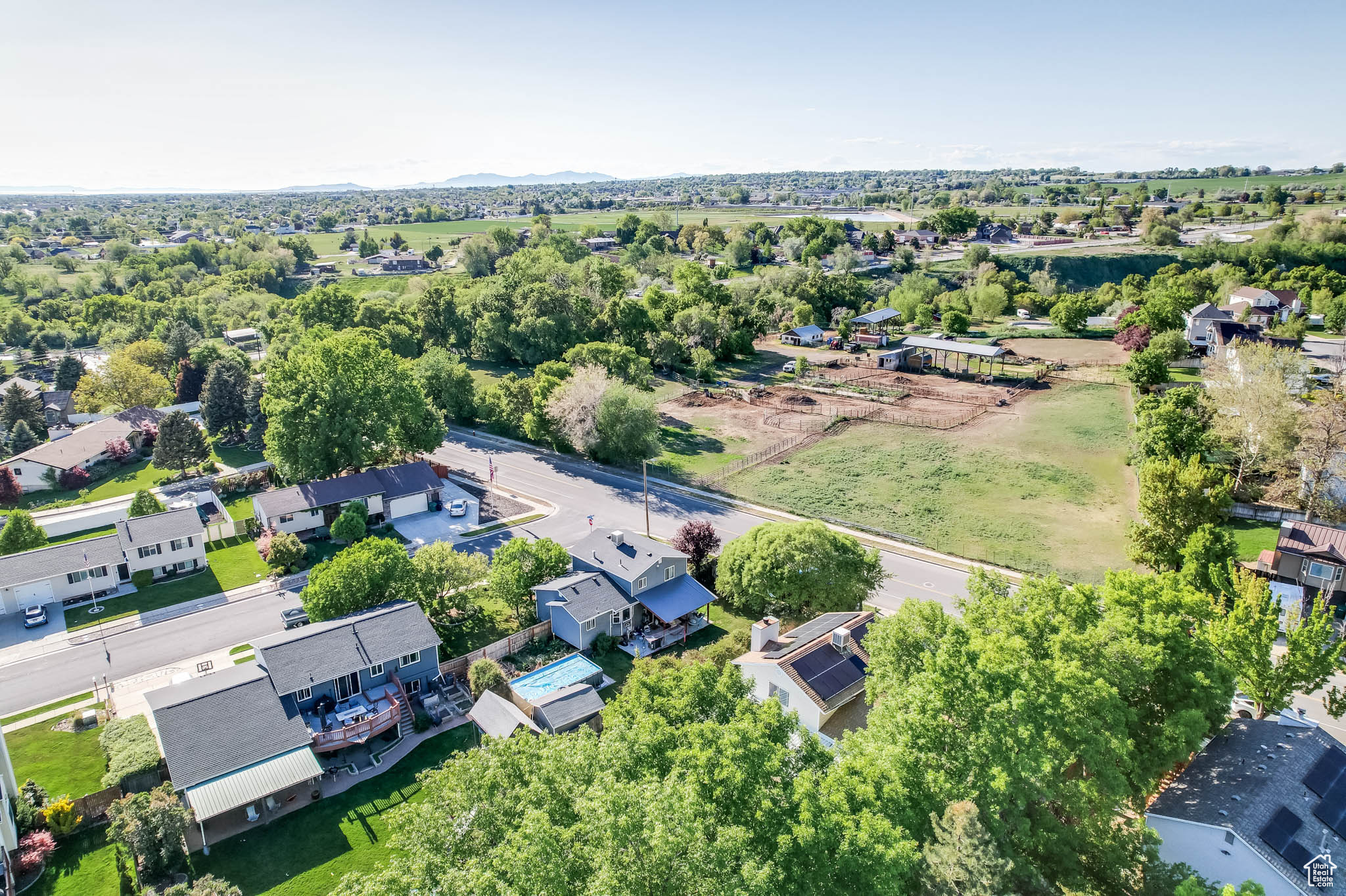 968 E Cherry Ln, Layton, Utah image 29