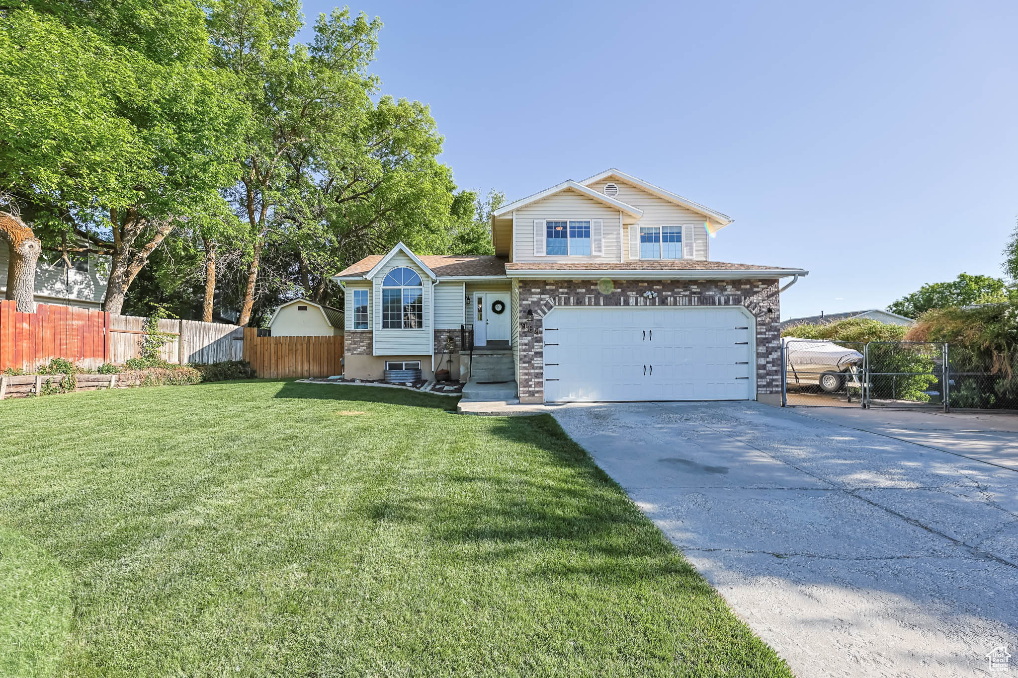 968 E Cherry Ln, Layton, Utah image 1