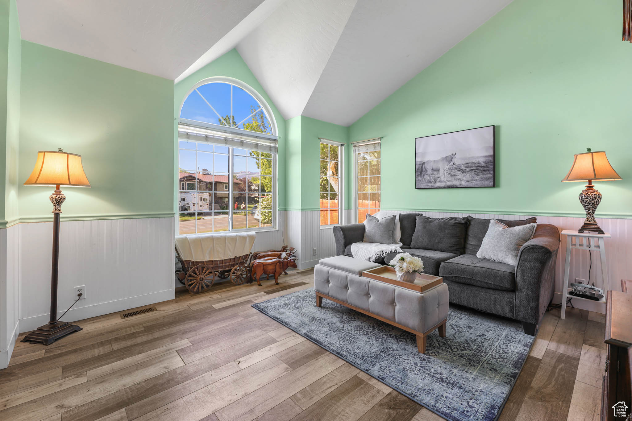 968 E Cherry Ln, Layton, Utah image 4