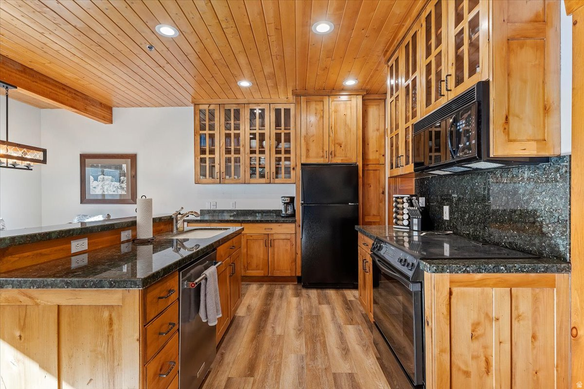 SETTLERS RIDGE CONDO - Residential