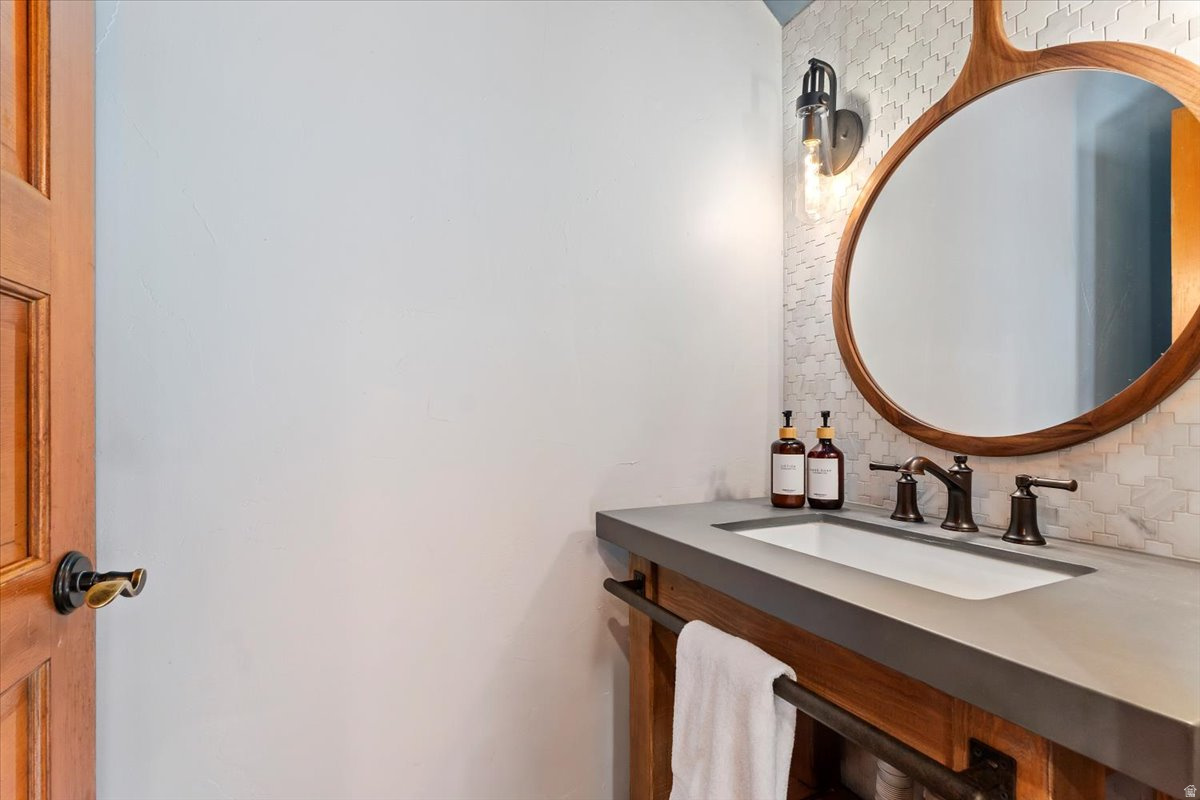 SETTLERS RIDGE CONDO - Residential