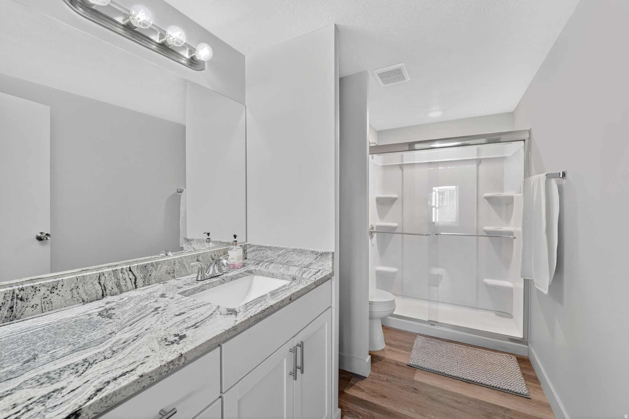 MONTE VISTA - Residential