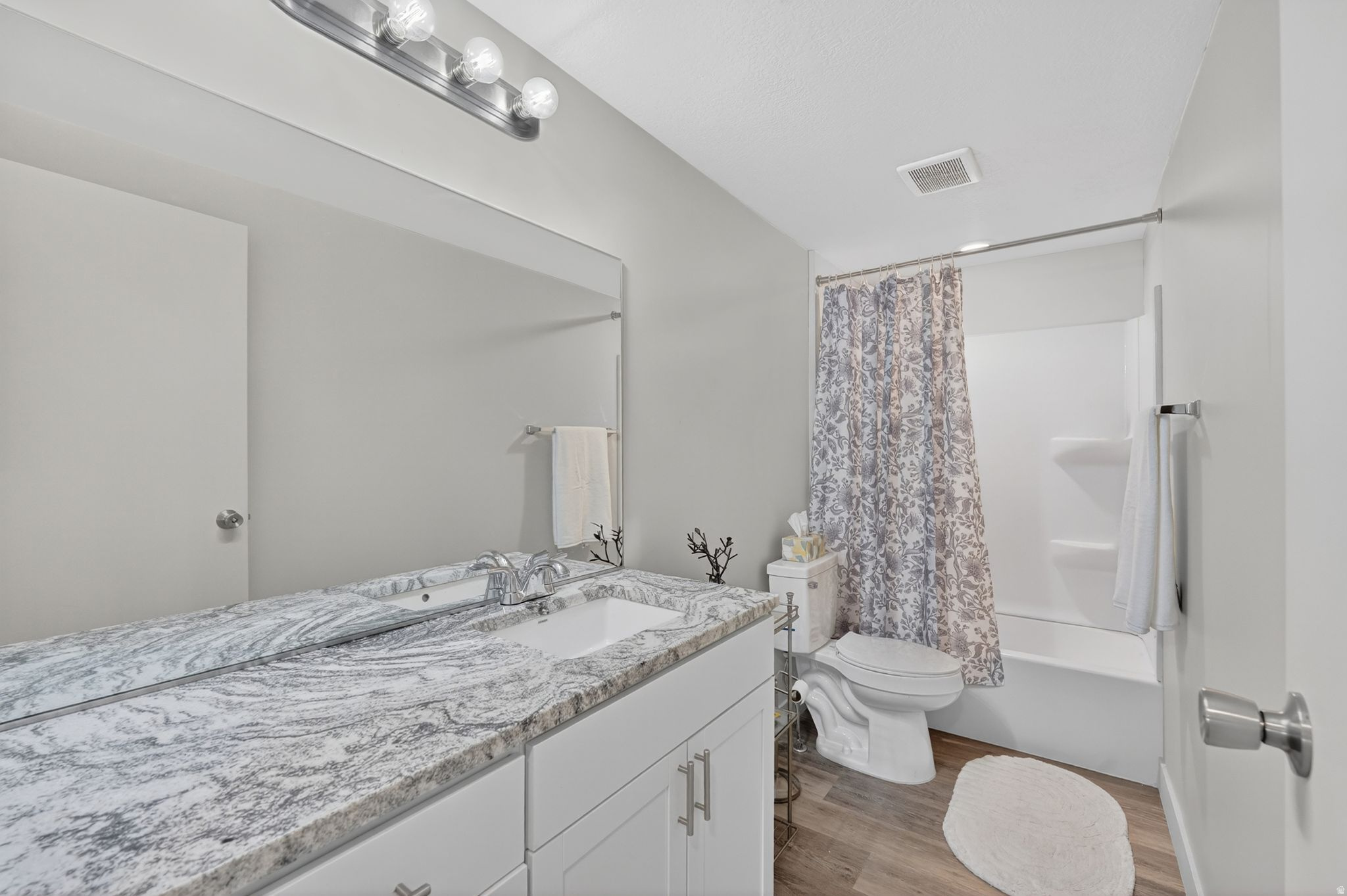 MONTE VISTA - Residential