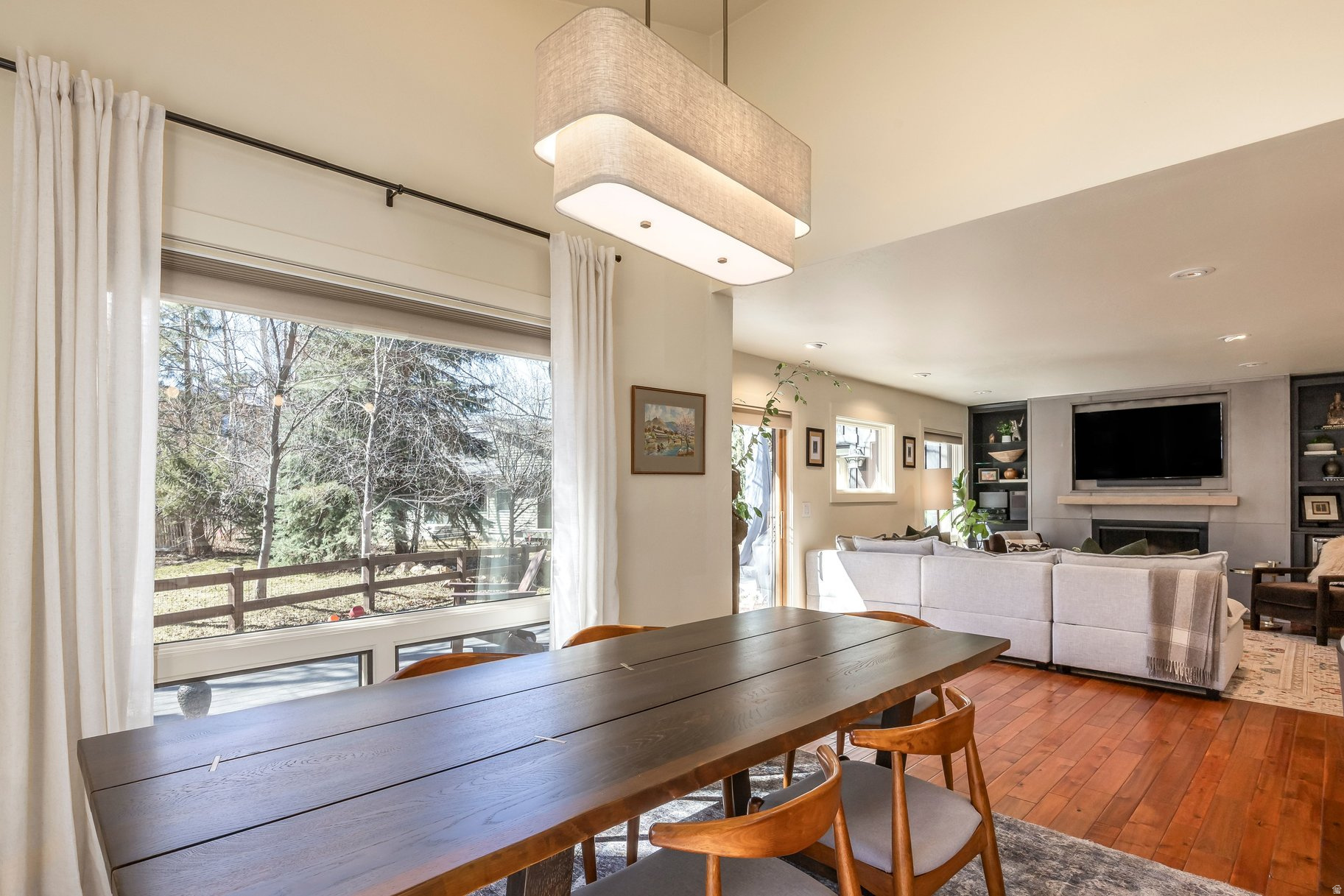 PARK MEADOWS - Residential