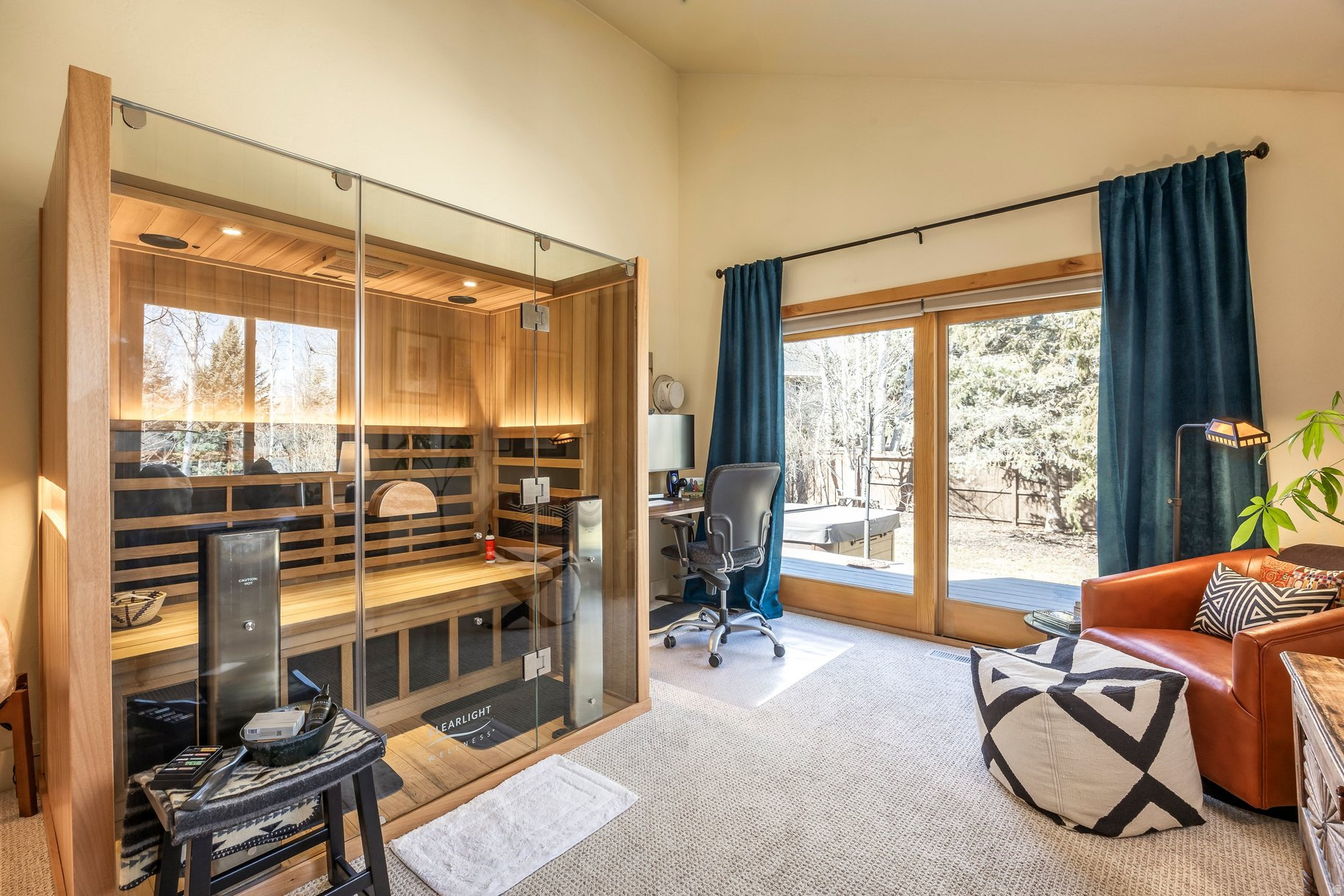 PARK MEADOWS - Residential