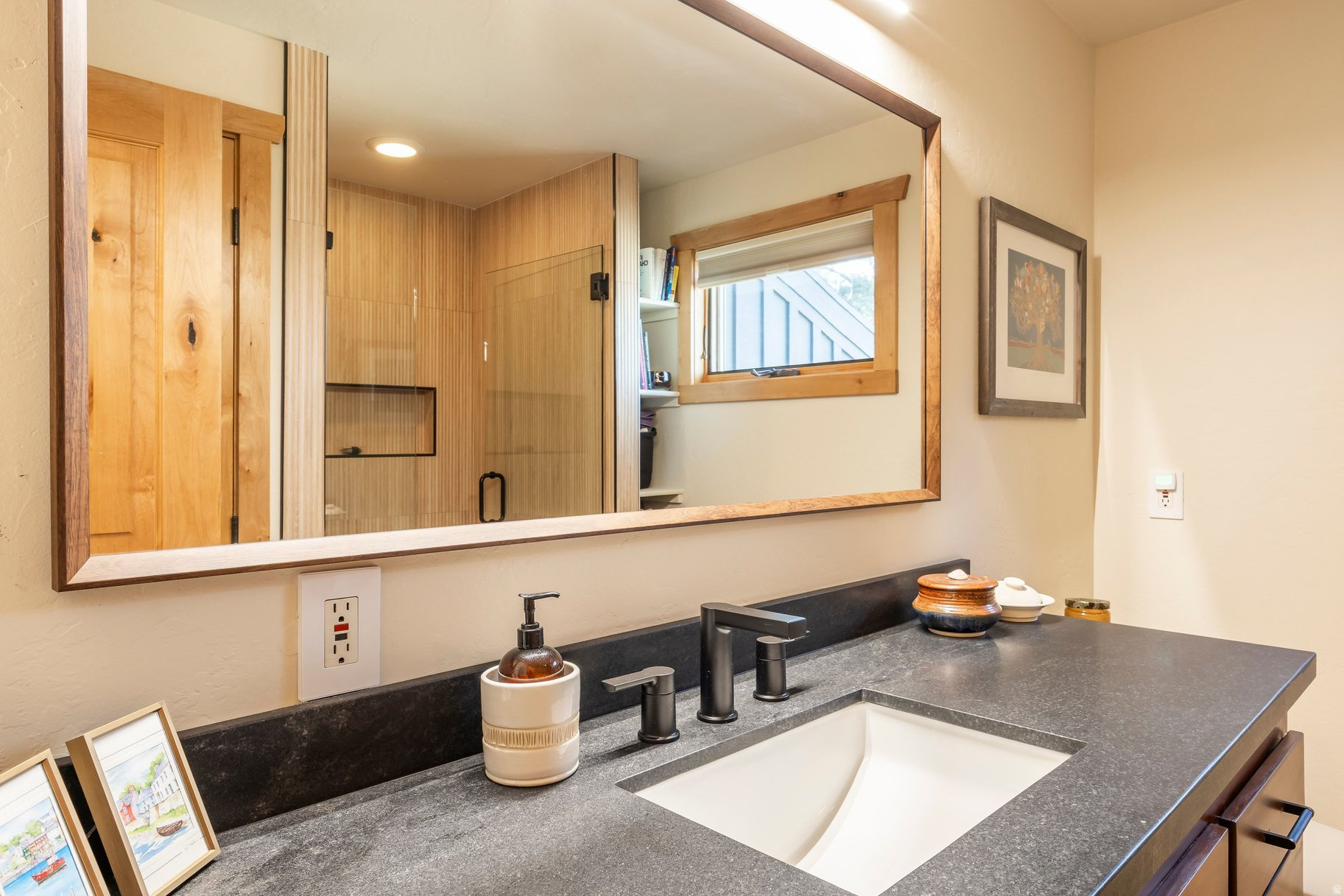 PARK MEADOWS - Residential