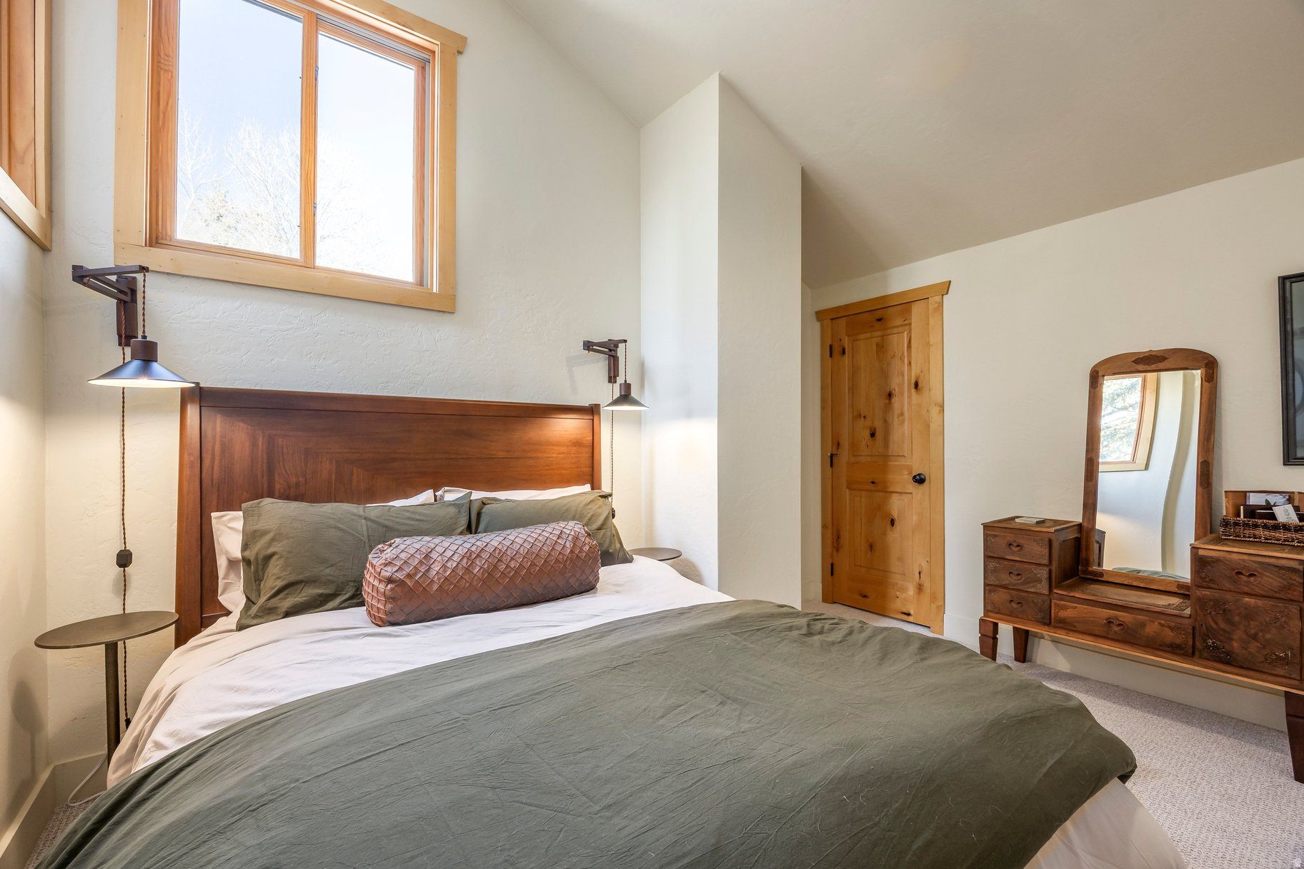 PARK MEADOWS - Residential