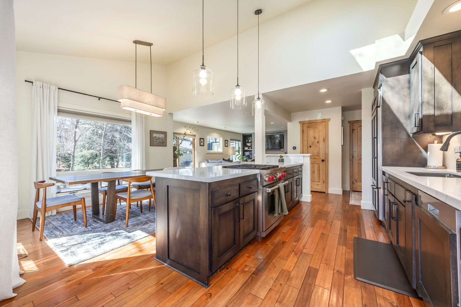 PARK MEADOWS - Residential