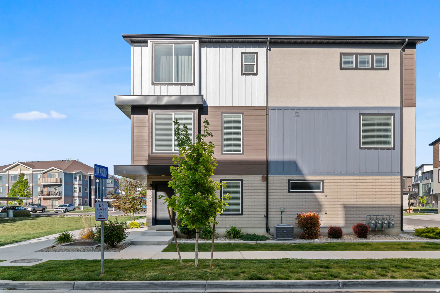 PRINCETON TERRACE - Residential