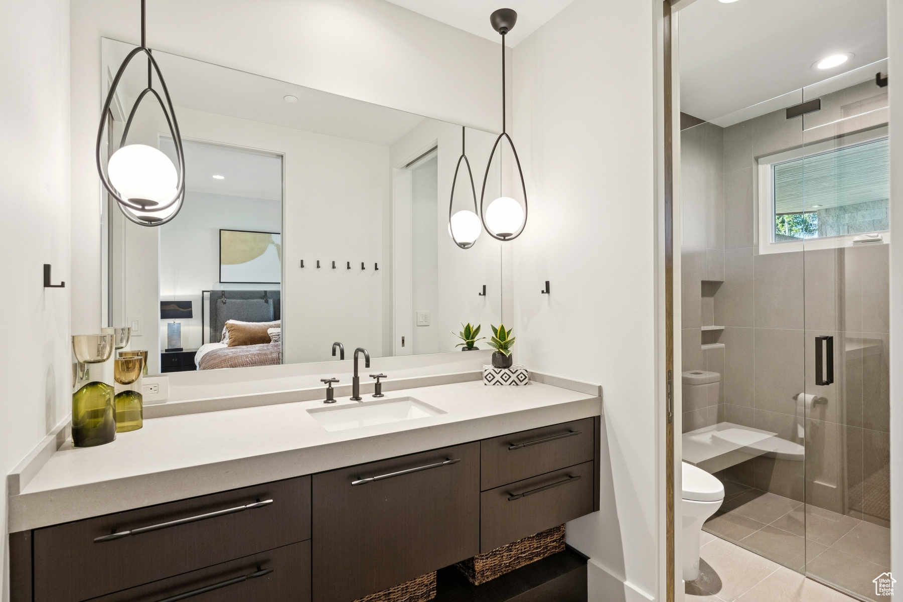 WEST HILLS - Residential