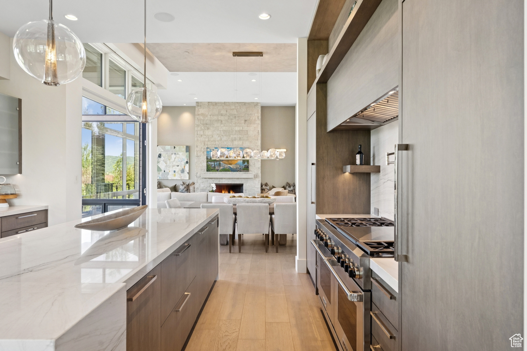WEST HILLS - Residential